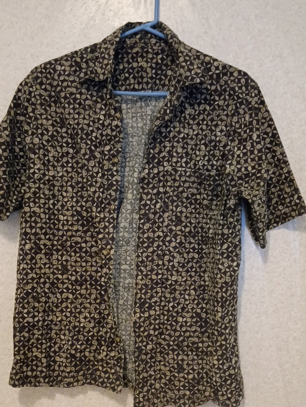 Short-Sleeve Lightweight Shirt Jacket in Black & Cream